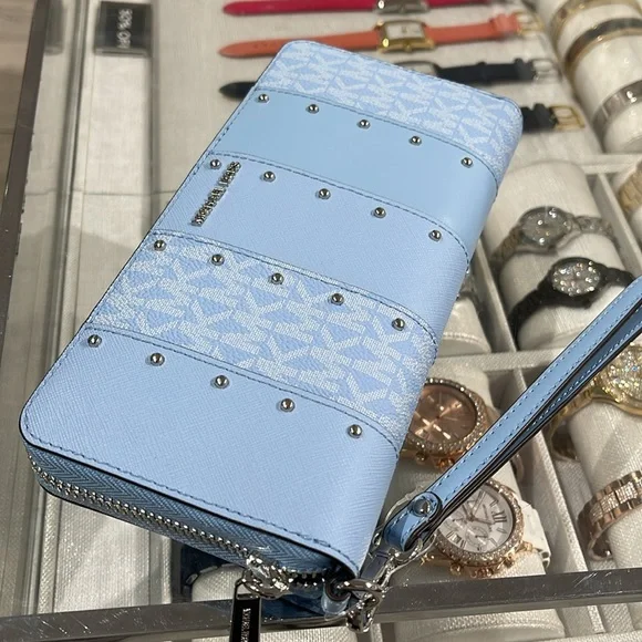 MICHAEL KORS Large Pebbled Leather Continental Wallet Phone Holder Wristlet 
NWT - Picture 10 of 16